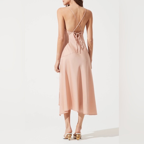 Blush ASTR cowl neck midi dress - NWT - Picture 2 of 6
